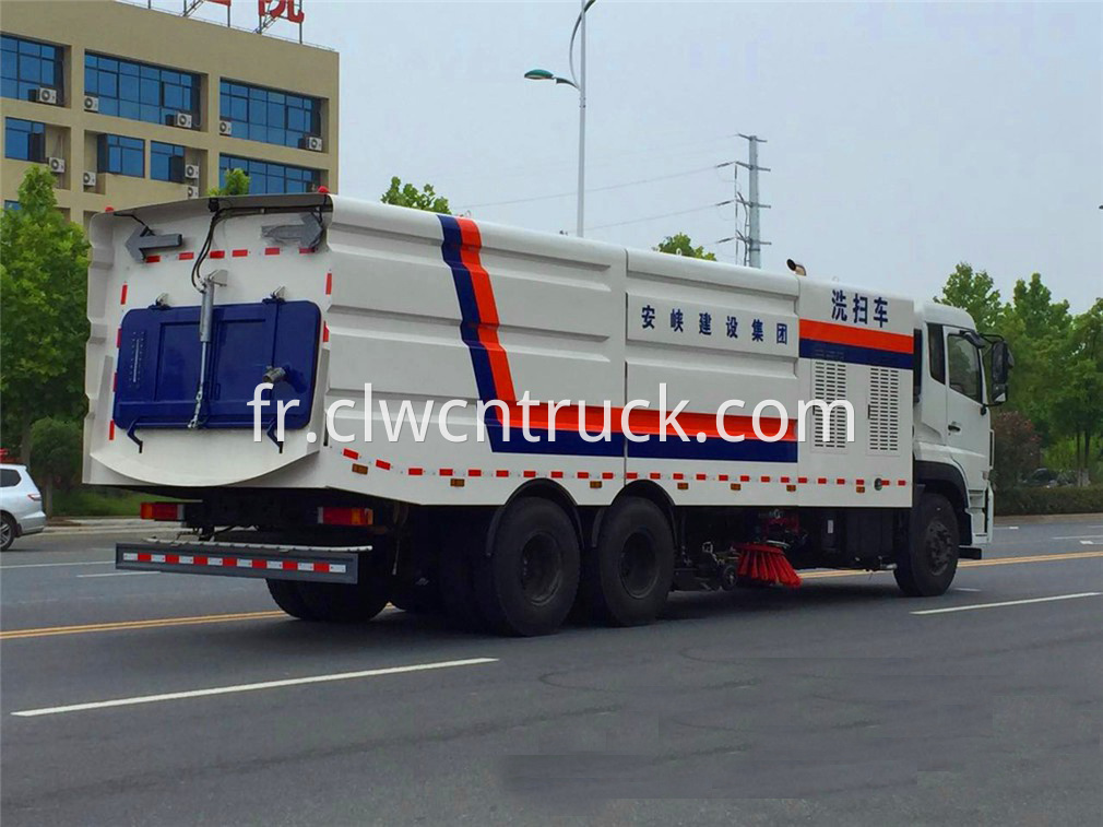 big road sweeper truck 5